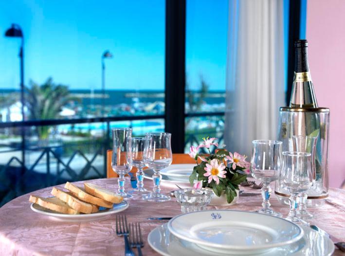 Hotel Diplomatic Bellaria – Igea Marina Kültér fotó