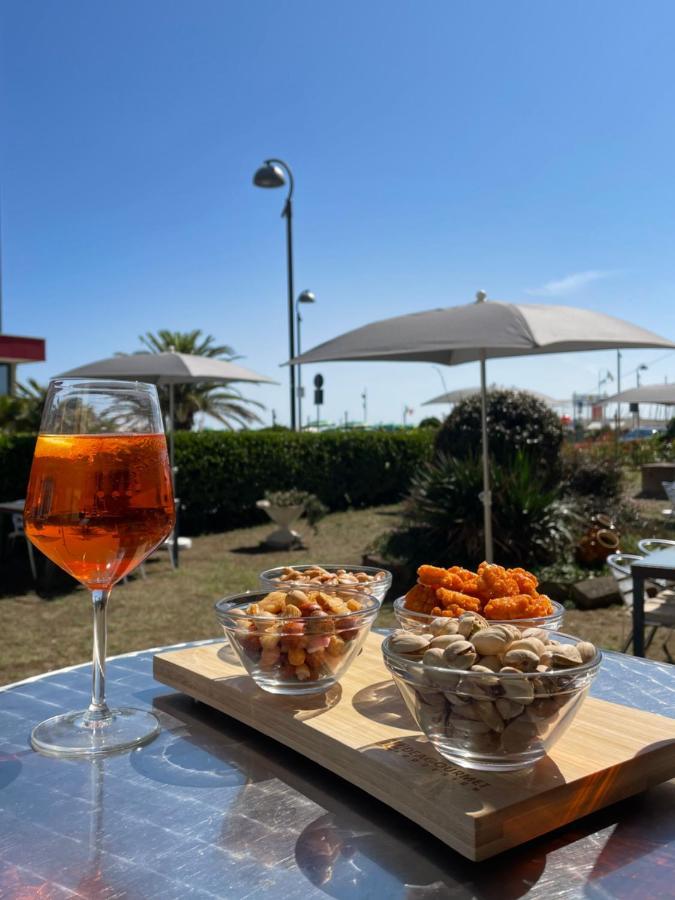 Hotel Diplomatic Bellaria – Igea Marina Kültér fotó